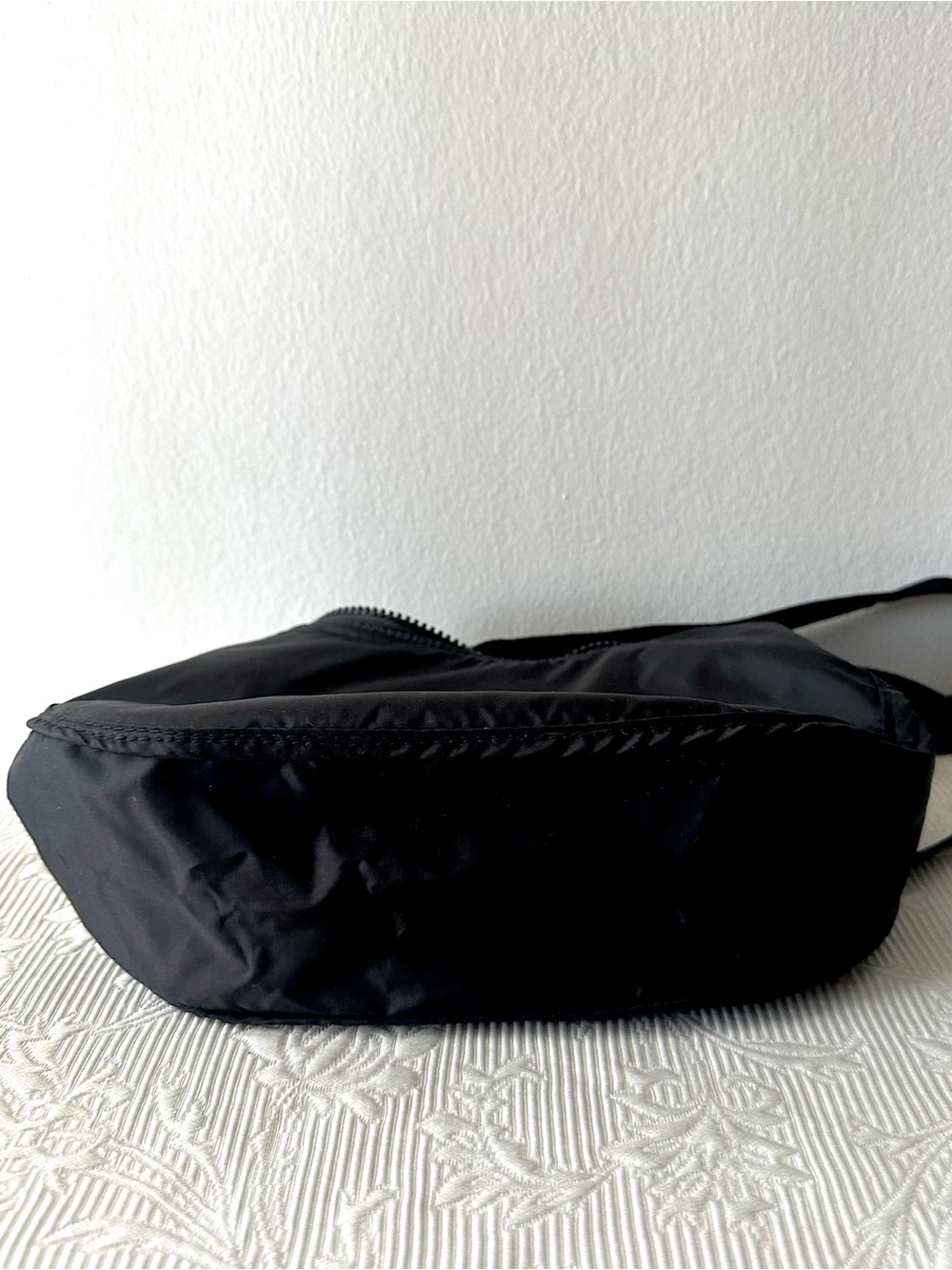 Baggu Navy Green Check Small Crescent Nylon Bag - Picture 6 of 6